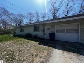 4682 Woodland Rd, Oscoda, MI 48750
