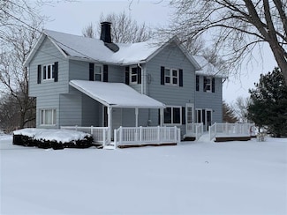 627 E Gale St, Williamsfield, IL 61489