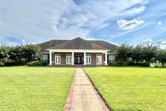 7525 Shadow Creek Dr, Beaumont, TX 77707