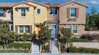 28610 Jardineras Dr, Santa Clarita, CA 91354