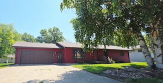200 N 8th Ave W, Hartley, IA 51346