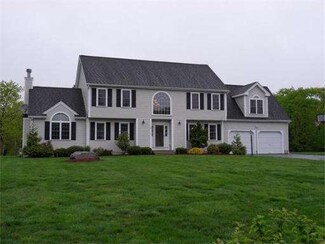 18 Rockridge Rd, Hopedale, MA 01747
