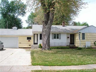 338 Cadman Dr, Buffalo, NY 14221