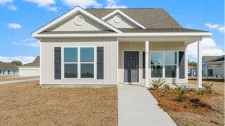 81 Bluebeech St, Freeport, FL 32439