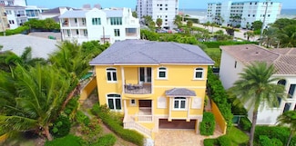451 Surfside Ln, Juno Beach, FL 33408