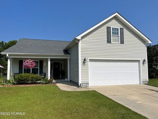 111 Lakeside Green Dr, New Bern, NC 28560