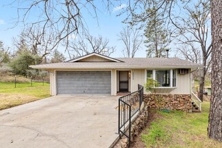 49974 Pierce Cir, Oakhurst, CA 93644