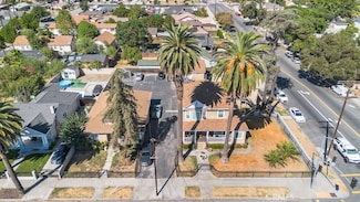 708 W 9th St, San Bernardino, CA 92410
