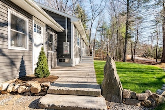 407 Blackwater Rd, Dover, NH 03820