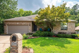 2210 Huntleigh Ct, Little Rock, AR 72212