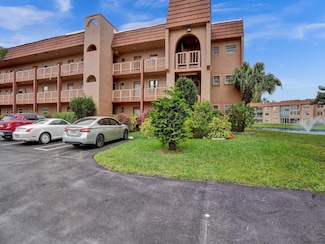 9700 Sunrise Lakes Blvd Unit 312, Sunrise, FL 33322