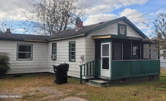 601 Cardwell St, Elizabeth City, NC 27909
