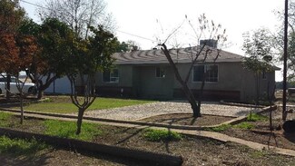 13763 Avenue 436, Orosi, CA 93647