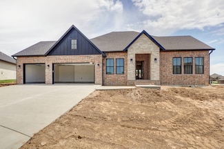 5087 E Ferdinand Ct, Springfield, MO 65802