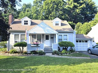 17 Stickles Ave, Kingston, NY 12401
