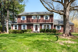 20 Bayberry Ln, Belle Mead, NJ 08502