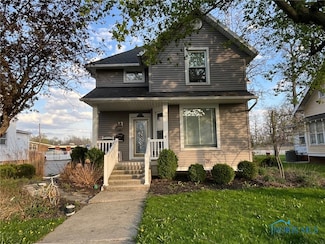 825 S Clinton St, Defiance, OH 43512