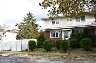 15 Soren St, Staten Island, NY 10314