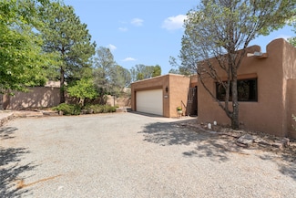 312 Calle Estado, Santa Fe, NM 87501
