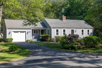 885 Old Falmouth Rd, Marstons Mills, MA 02648