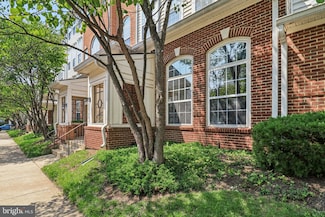 14278A Woven Willow Ln Unit 43, Centreville, VA 20121