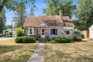 654 E Central Ave, Zeeland, MI 49464