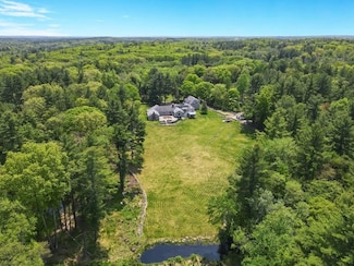 68 Maple St, Sherborn, MA 01770