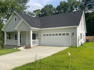 71 Memory Ln, Eufaula, AL 36027