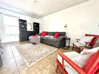 1370 N Oakland Ave Unit 4, Fayetteville, AR 72703