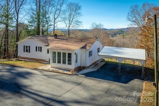2196 Uphill Ln, Lenoir, NC 28645