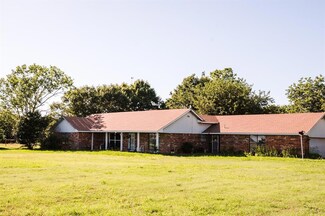 33237 Airline Rd, Pauls Valley, OK 73075