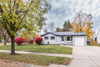 115 Wellington Dr, South Lyon, MI 48178