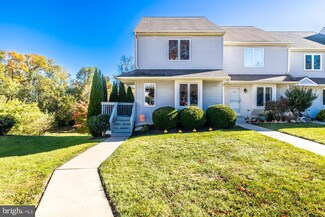 401 Pinebrooke Cir Unit 401, Downingtown, PA 19335