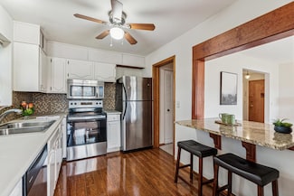 4516 Highway 7 Unit 1, Saint Louis Park, MN 55416