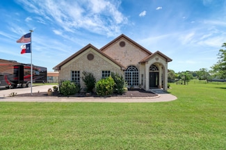 134 Lost Oak Dr, Azle, TX 76020