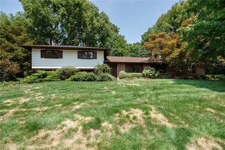 755 Stanbridge Dr, Dayton, OH 45429