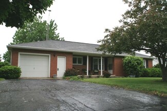 430 W Adams St, Roann, IN 46974
