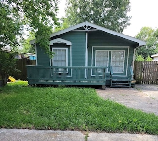 11906 Greenloch Ln, Houston, TX 77044