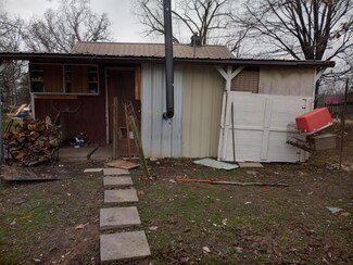 898 State Highway H W, Shell Knob, MO 65747