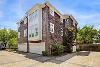 5228 Hazard St, Houston, TX 77098