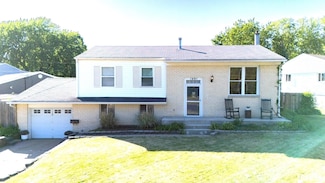 1601 Memorial Dr, Pekin, IL 61554