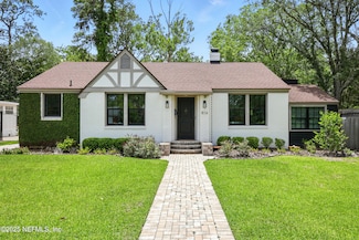 816 S Shores Rd, Jacksonville, FL 32207