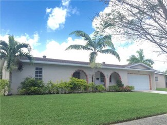 311 Lake Dr, Coconut Creek, FL 33066
