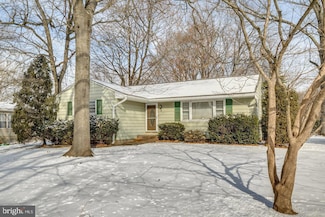 6 Echo Ave, Moorestown, NJ 08057