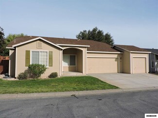 160 Sagecrest Dr, Verdi, NV 89439