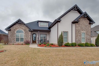 4417 Lake Willow Blvd SE, Owens Cross Roads, AL 35763