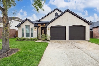 416 Twin Timbers, Kemah, TX 77565