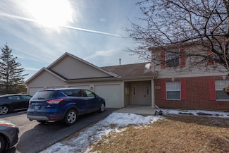 974 N Village Dr Unit 4, Round Lake Beach, IL 60073