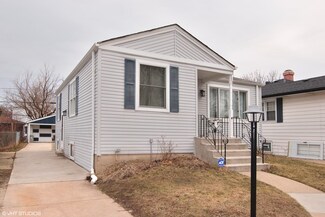 4450 Grove Ave, Berwyn, IL 60402