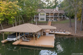 140 Breezewood Rd, Boydton, VA 23917